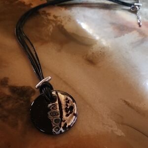 Elegant Black and Silver Pendant Necklace
